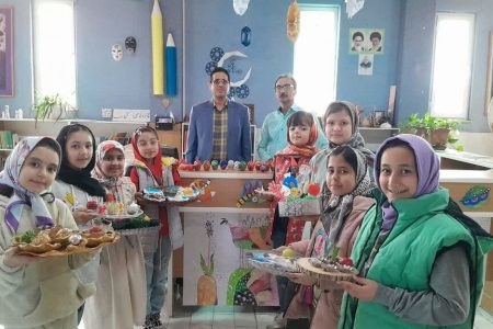 کارگاه ساخت هفت‌سین نوروزی در مرکز فرهنگی هنری شماره ۲ شاهرود برگزار شد
