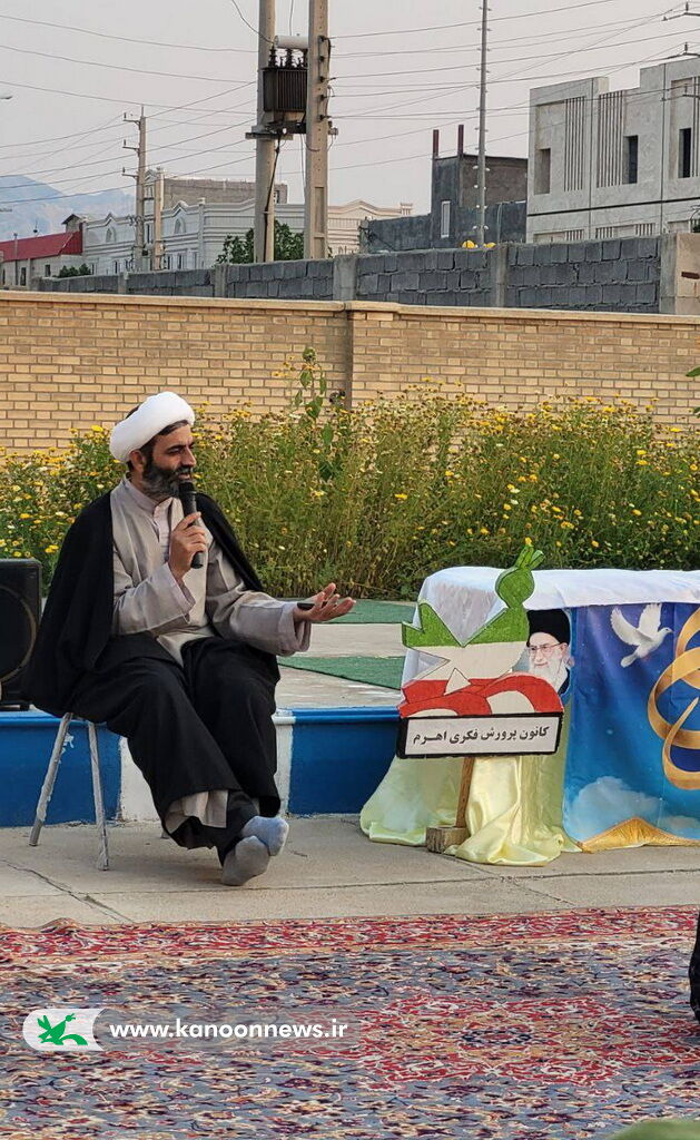 1282265-2 انس اعضا مرکز اهرم با قرآن کریم