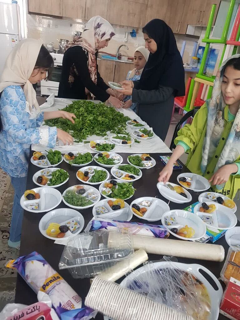 1282312-1 روزهاولیها میهمان ضیافت افطار مرکز فرهنگی طرقبه