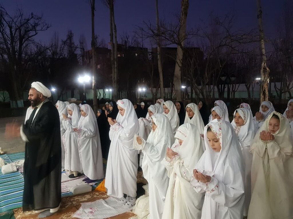 1282313-1 روزهاولیها میهمان ضیافت افطار مرکز فرهنگی طرقبه