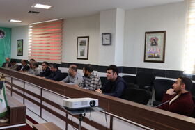 1282799-1 نشست صمیمانه پایان سال مدیرکل کانون پرورش فکری استان مرکزی با کارکنان