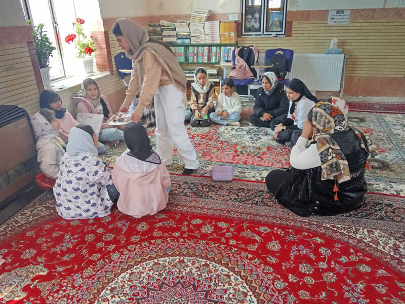 1283028 جلوههای معنوی رمضان در مراکز کانون پرورش فکری استان اردبیل