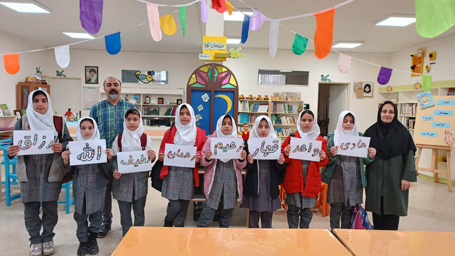 1283072 جلوههای معنوی رمضان در مراکز کانون پرورش فکری استان اردبیل