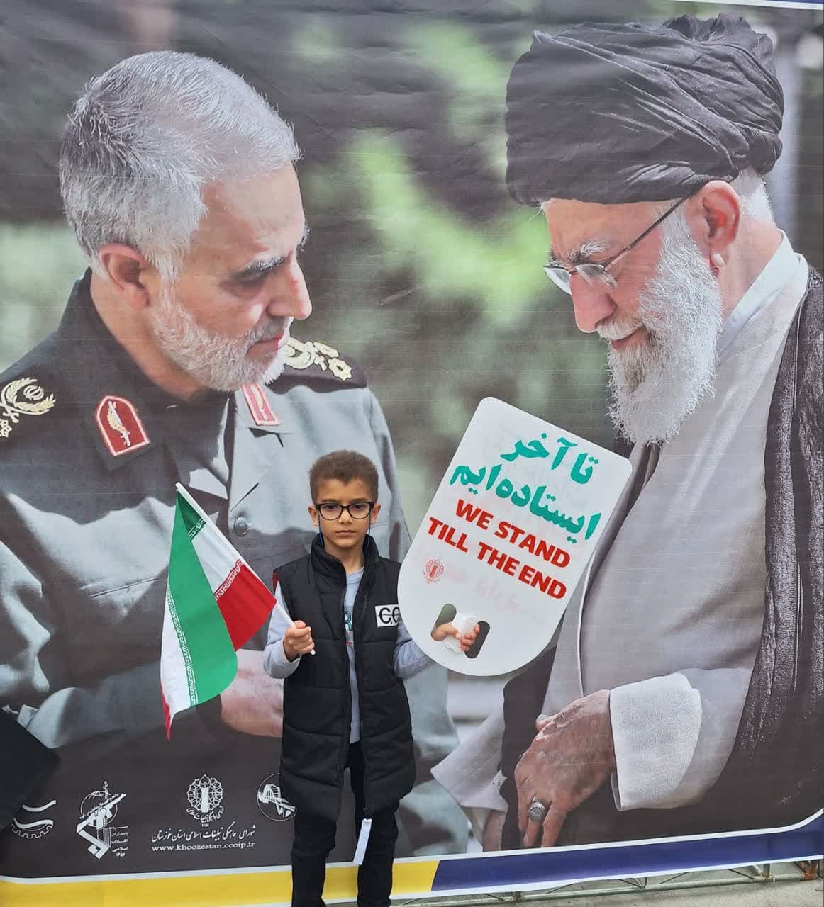 1283082 برگزیدگان چهارمین مهرواره عکاسی «قهرمان خانه ما»