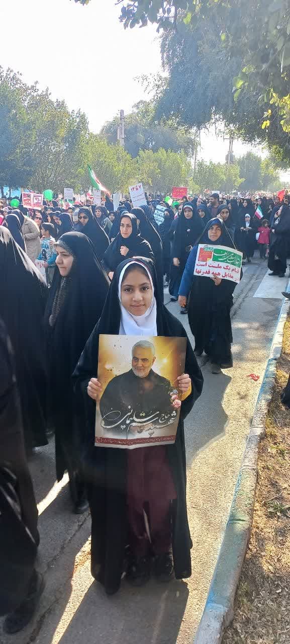 1283088 برگزیدگان چهارمین مهرواره عکاسی «قهرمان خانه ما»