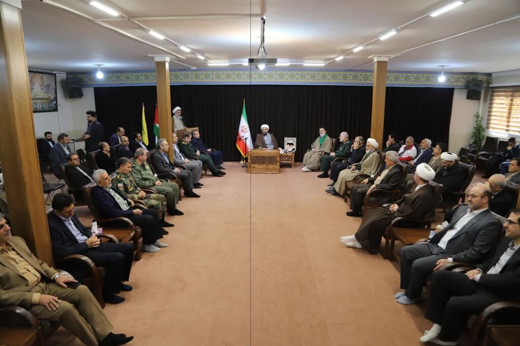 1283127 دیدار نوروزی مدیرکل کانون همدان در اولین روز کاری