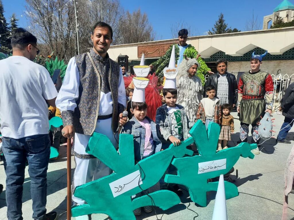 اجرای برنامه همدان‌شناسی با بچه‌مچه‌های کانون همدان