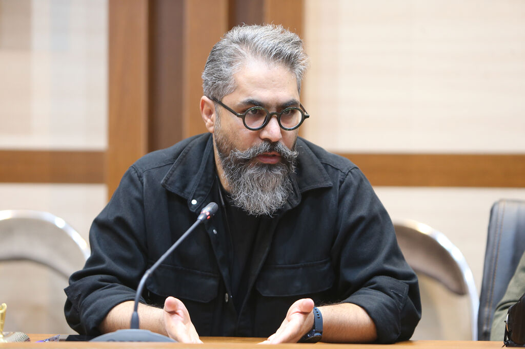 1283321-4 مربیان کانون باید توانمند شوند