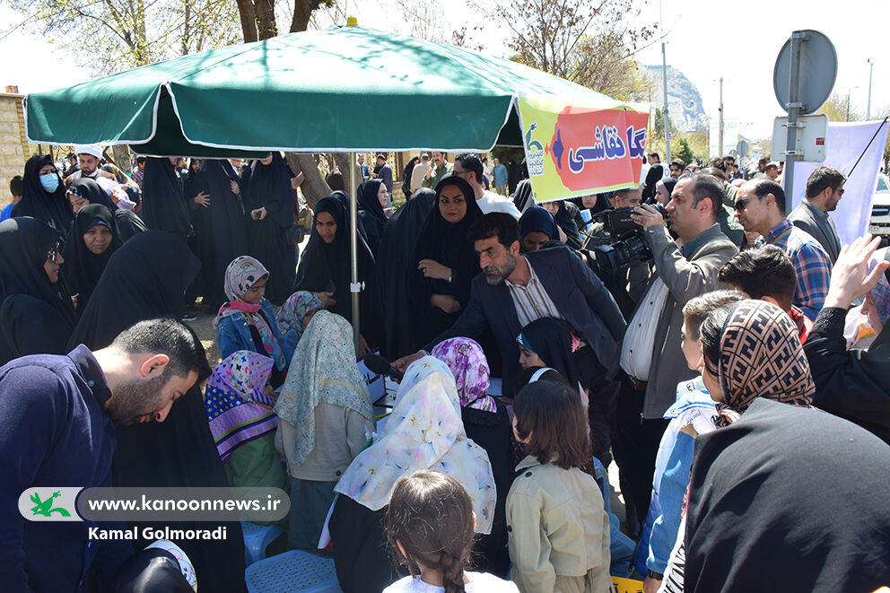 1283520-2 کانون پرورش فکری لرستان در روز قدس/ فریاد حمایت از کودکان غزه