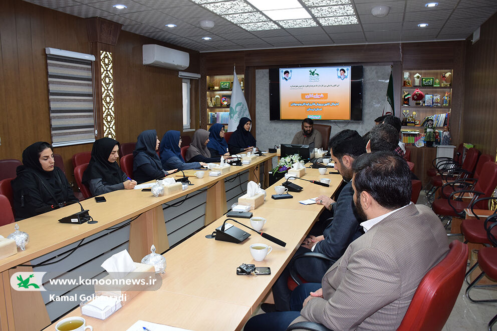 1285042-2 لزوم تلاش مضاعف برای کودکان و نوجوانان در سال جدید