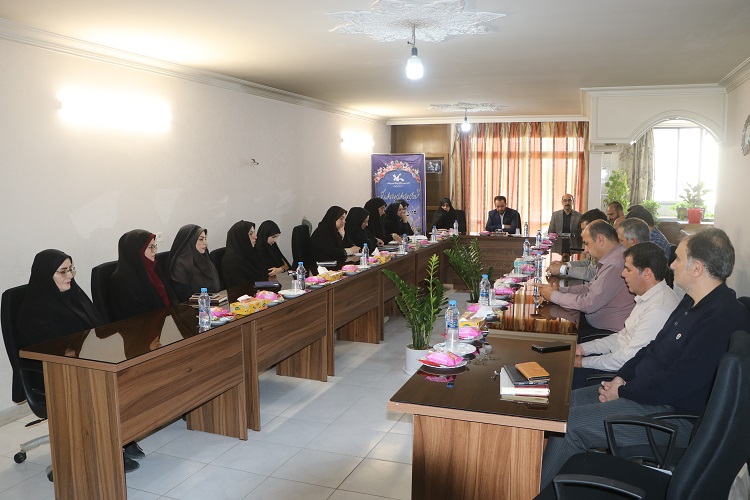 1285073-2 انضباط اداری و مالی، توسعه مراکز، تکثیر فعالیتها و رشد همهجانبه، اولویت اصلی کانون استان اصفهان است