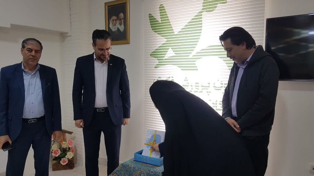 رونمایی از شیوه‌نامه مهارت‌افزایی و توانمندسازی سال ۱۴۰۳ کانون کرمانشاه