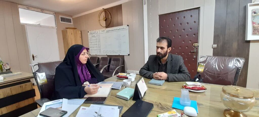 1285268 کارگاههای ادبی مشترک بین کانون و بنیاد حفظ آثار برگزار میشود