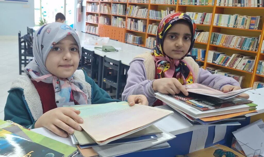 ثبت بیش از ۹ هزار و پانصد جلد در طرح نوروزی امانت کتاب در زنجان