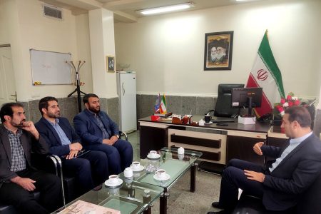 تعامل برای ارتقای دانش و فناوری نوجوانان عضو کانون لرستان