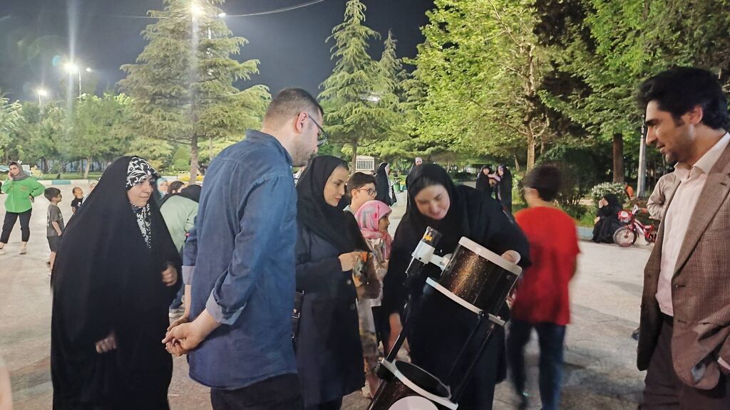 رصد شبانه ماه و مشتری در بابل