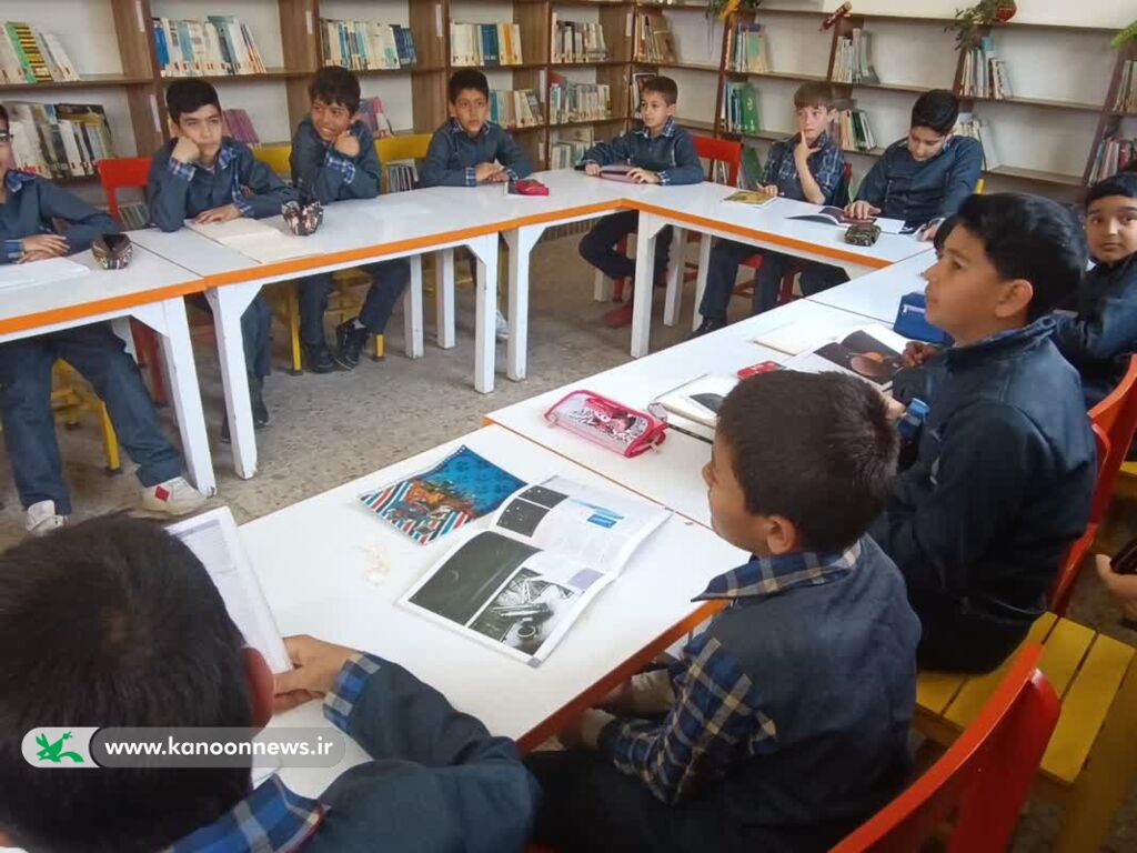 1285604-1 فعالیتهای فرهنگی-علمی مراکز کانون همدان در هفته سوم فروردین