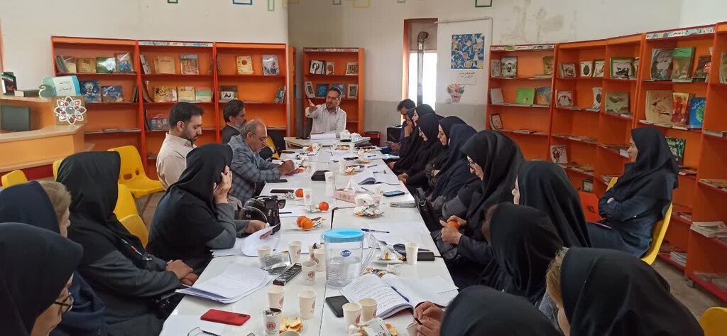 برگزاری شورای اقلیمی مراکز کانون شهر کرمانشاه