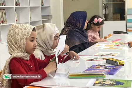 ویژه‌برنامه «دو هفتا چهارده‌ تا کتاب» در مرکز الگوی یزد برگزار شد