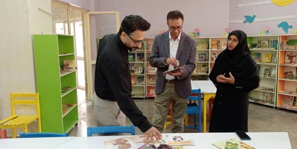 1288117-1 بازدید رییس سازمان مدیریت پسماند شهرداری بندرعباس از مجتمع فرهنگیهنری آفرینش کانون هرمزگان