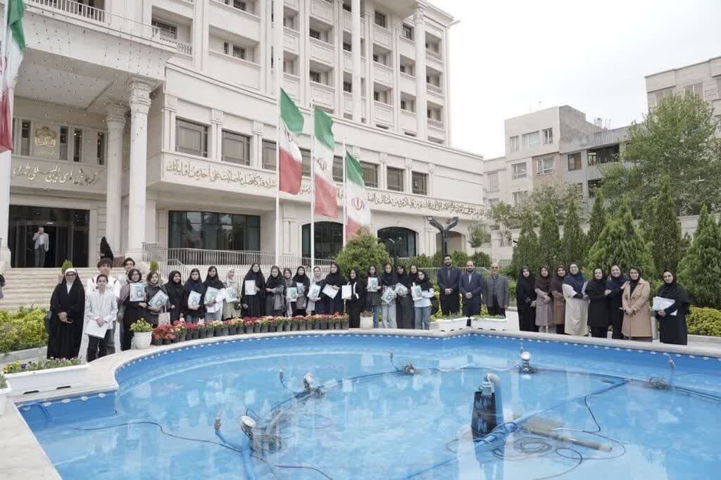 1288181-1 درخشش آثار داستاننویسان و تصویرگران نوجوان کانون، در دومین رویداد استانی «هفت شهر عشق»