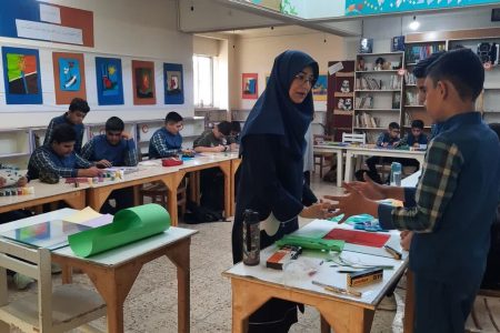 درس علوم در مرکز فرهنگی هنری گرمسار رنگ و بوی هنر گرفت