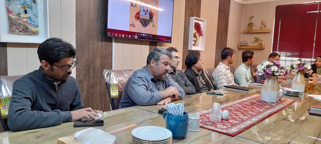 1288399-1 برگزاری جلسه شورای فرهنگی مربیان سیار و پستی همدان