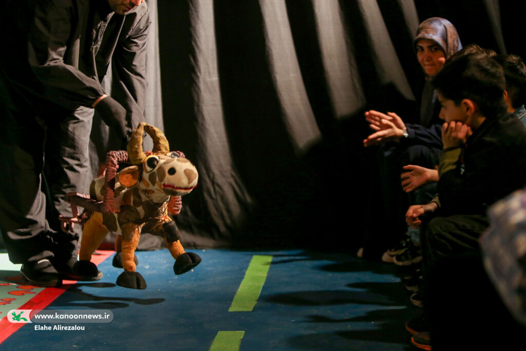 1288611 تئاتر ملی با همدلی نویسندگان و هنرمندان کودک شکل میگیرد