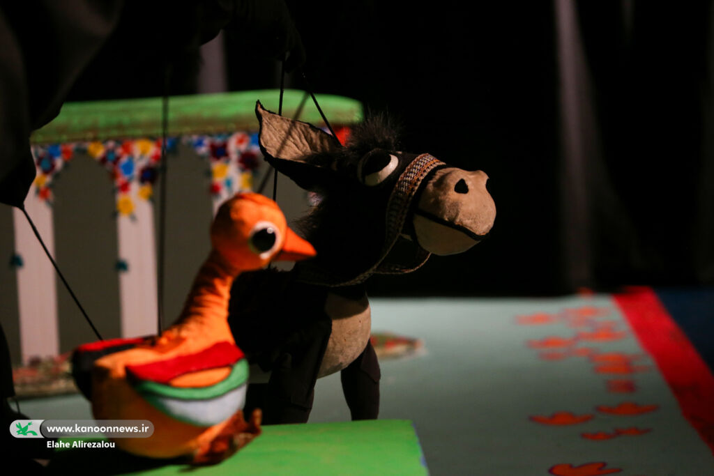 1288625-1 تئاتر ملی با همدلی نویسندگان و هنرمندان کودک شکل میگیرد