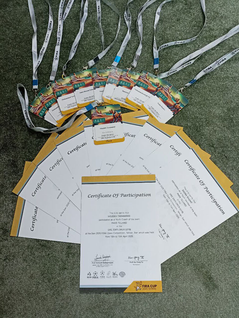 1288662-1 تیمهای رباتیک کانون یزد خوش درخشیدند