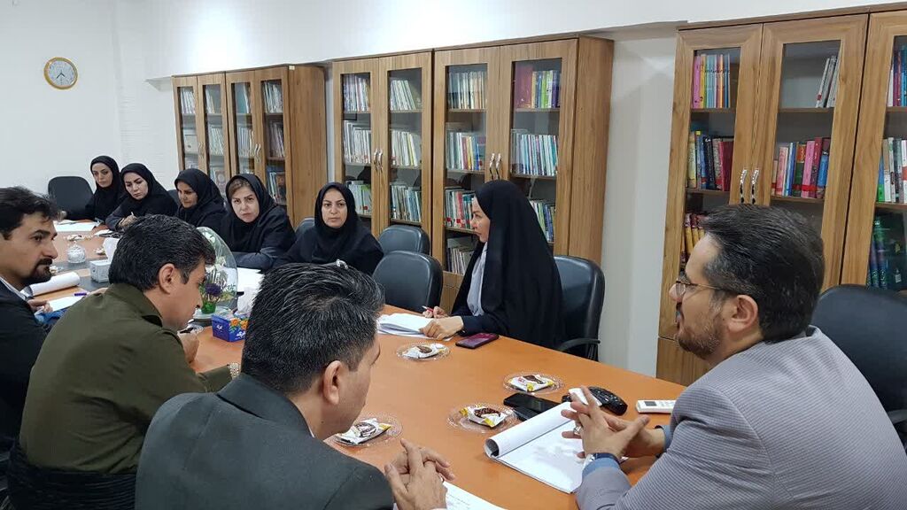 1288740-1 دور آخر از اولین سری شوراهای منطقهای با حضور اورامانات در کانون کرمانشاه