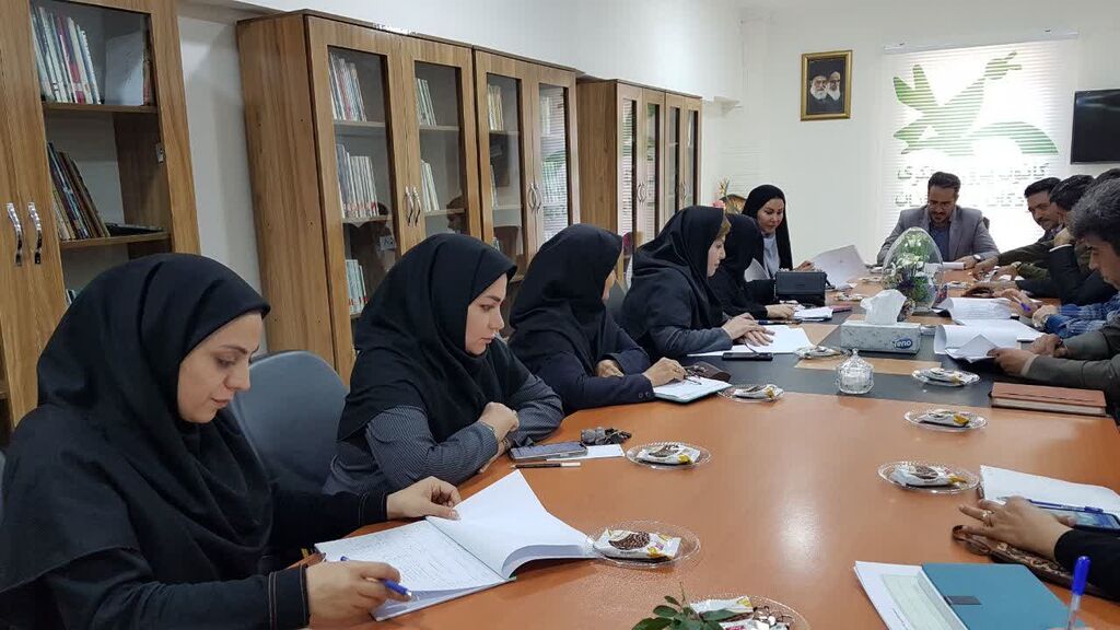 1288742-1 دور آخر از اولین سری شوراهای منطقهای با حضور اورامانات در کانون کرمانشاه