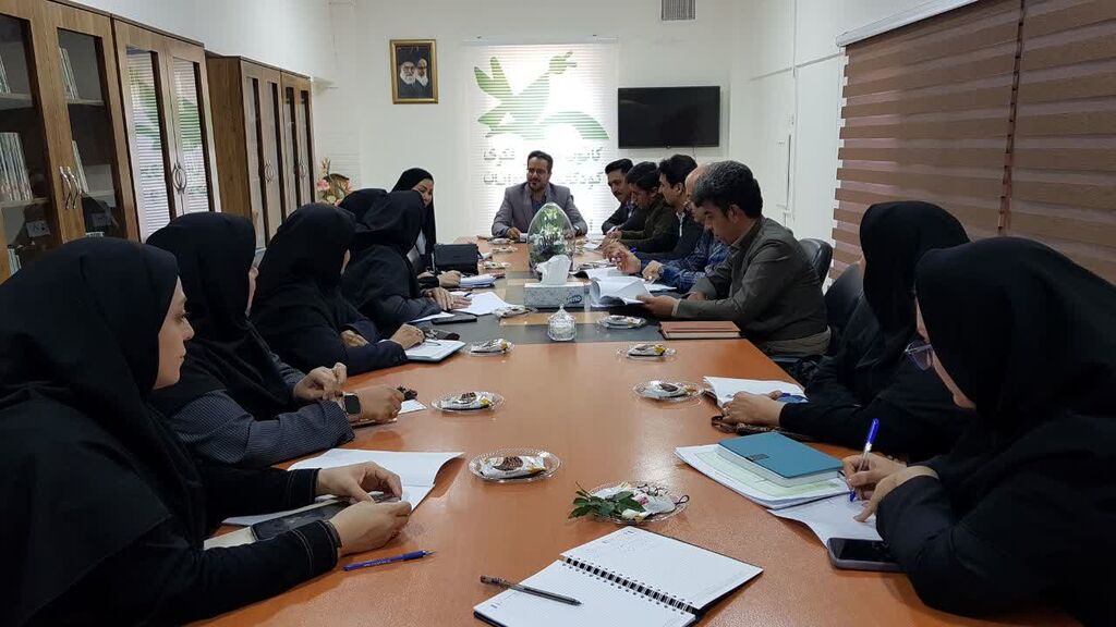 1288743-1 دور آخر از اولین سری شوراهای منطقهای با حضور اورامانات در کانون کرمانشاه