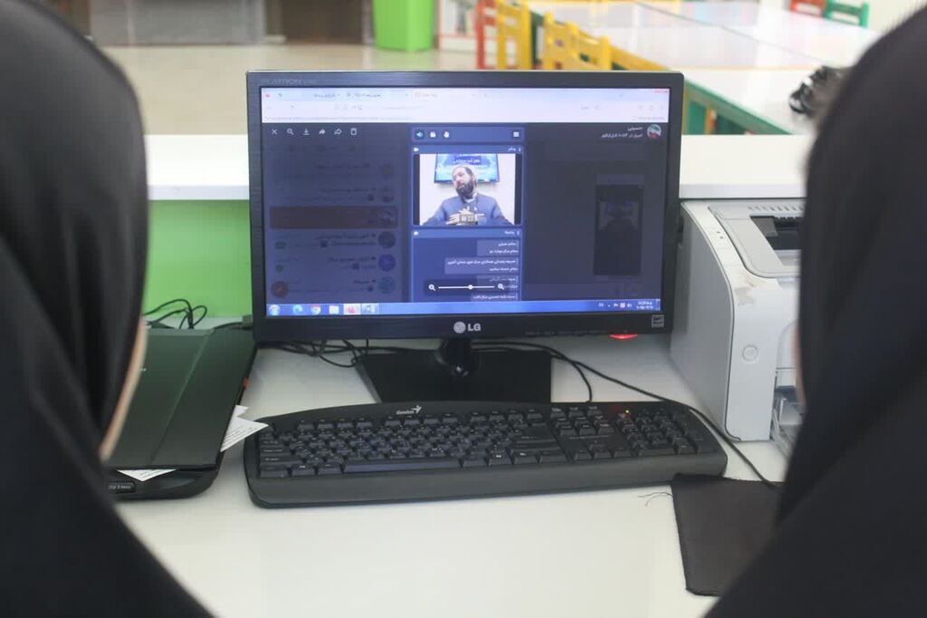 1289117-1 نشست تخصصی نقش نماز در زندگی