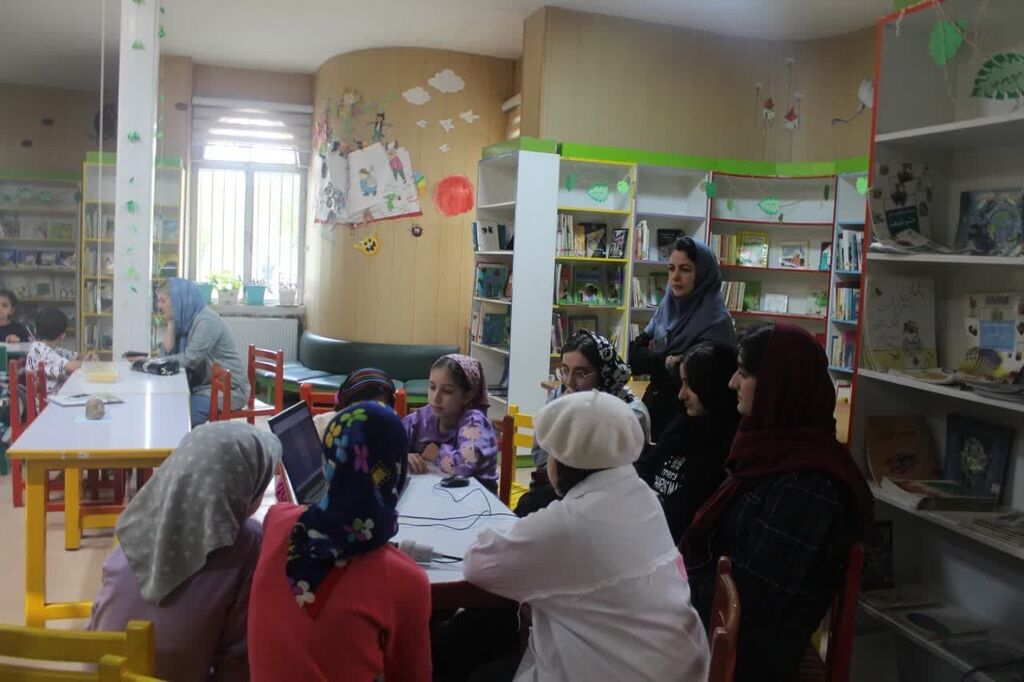 1289118-1 نشست تخصصی نقش نماز در زندگی