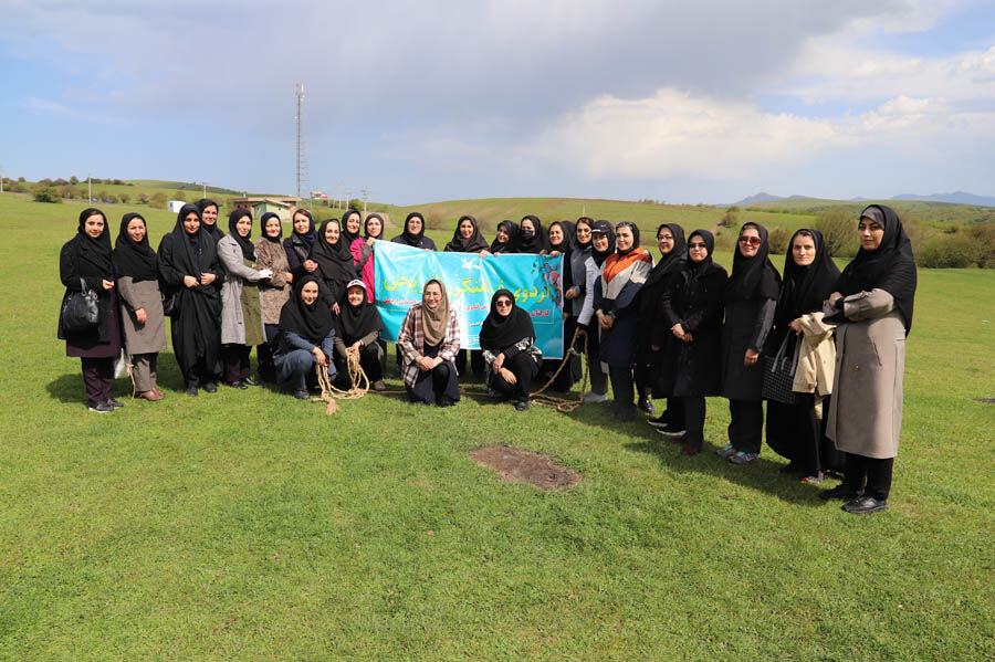 یک روز خوش در دل طبیعت/ مربیان کانون اردبیل در فندقلو خوش گذراندند!