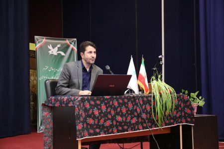 مراکز در راستای چشم انداز کانون حرکت کنند