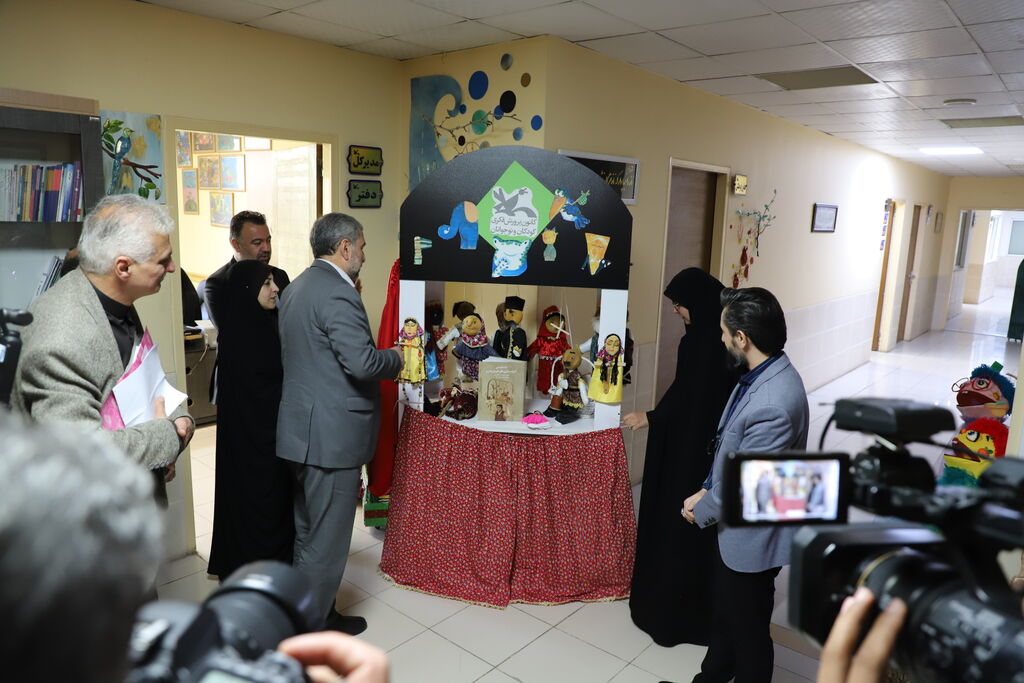 1290073 طرح دانشنامه «اسباب بازیهای طهران قدیم» در کانون ارومیه رونمایی شد