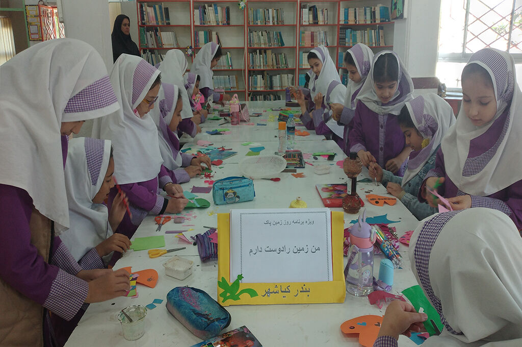 گرامی‌داشت روز زمین پاک در مراکز کانون گیلان