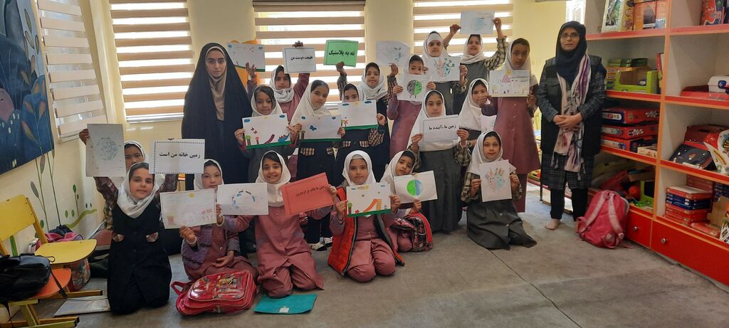 1290260-1 گرامیداشت روز زمین پاک در مراکز فرهنگی و هنری کانون استان قزوین