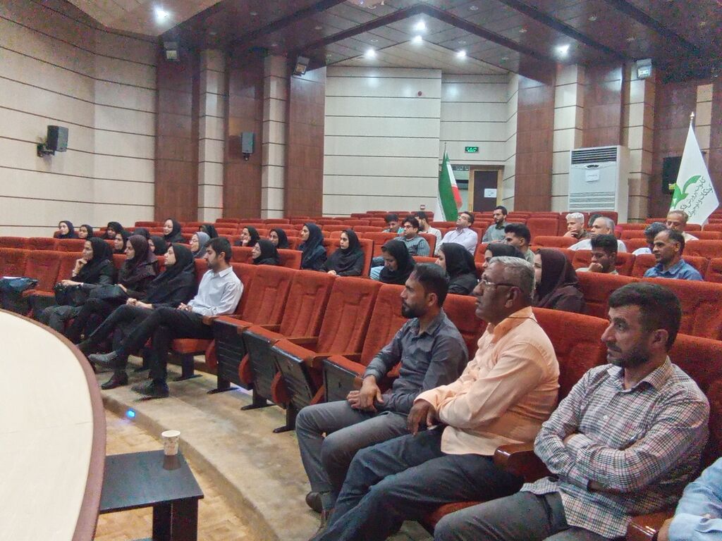 1290372 برگزاری کارگاه آموزشی اطفا حریق در کانون هرمزگان