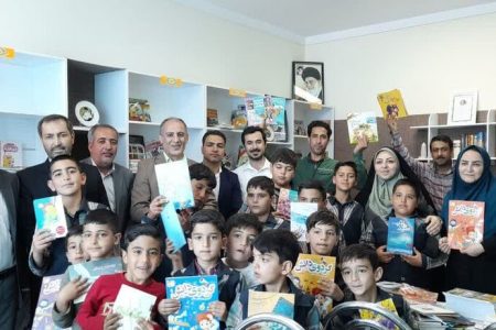 هفتاد و پنجمین پیک امید کانون با اهدای ۱۳۰۰ جلد کتاب