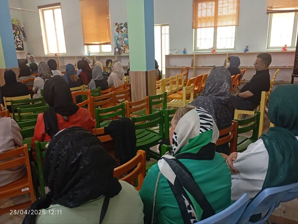 1290775-1 ویژه برنامههای روز «زمین پاک» و «هفته سلامت» در مرکز هشتگرد