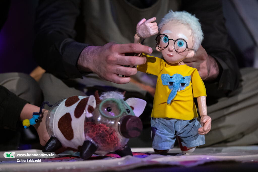 آموزش مدیریت استرس در نمایش «تاریکی»/ ضرورت کارآموزی نوجوانان در مرکز تئاتر کانون