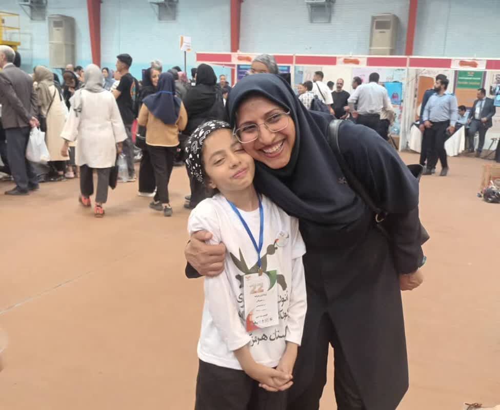 1291109-1 درخشش اعضای کانون هرمزگان در بیستودومین جشنواره لکوکاپ دانشگاه شریف