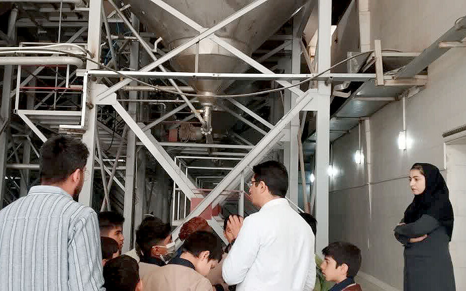 1291182-1 اعضای نوجوان مرکز هفشجان از اولین دهکدهی مالت کشور بازدید کردند