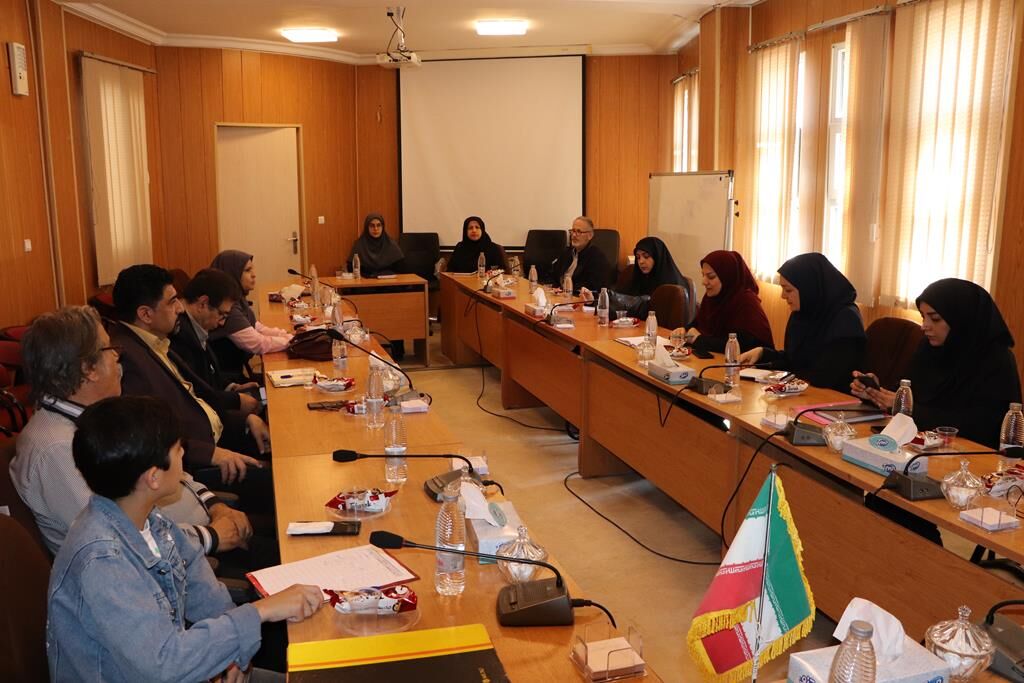 1291213-1 جلسه مشاوران باشگاههای ۱۶گانه کانون گلستان تشکیل شد