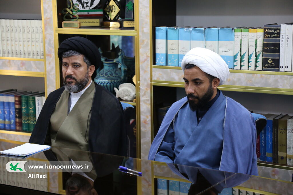 گسترش همکاری‌های فرهنگی میان کانون پرورش فکری و پایگاه ششم شکاری بوشهر