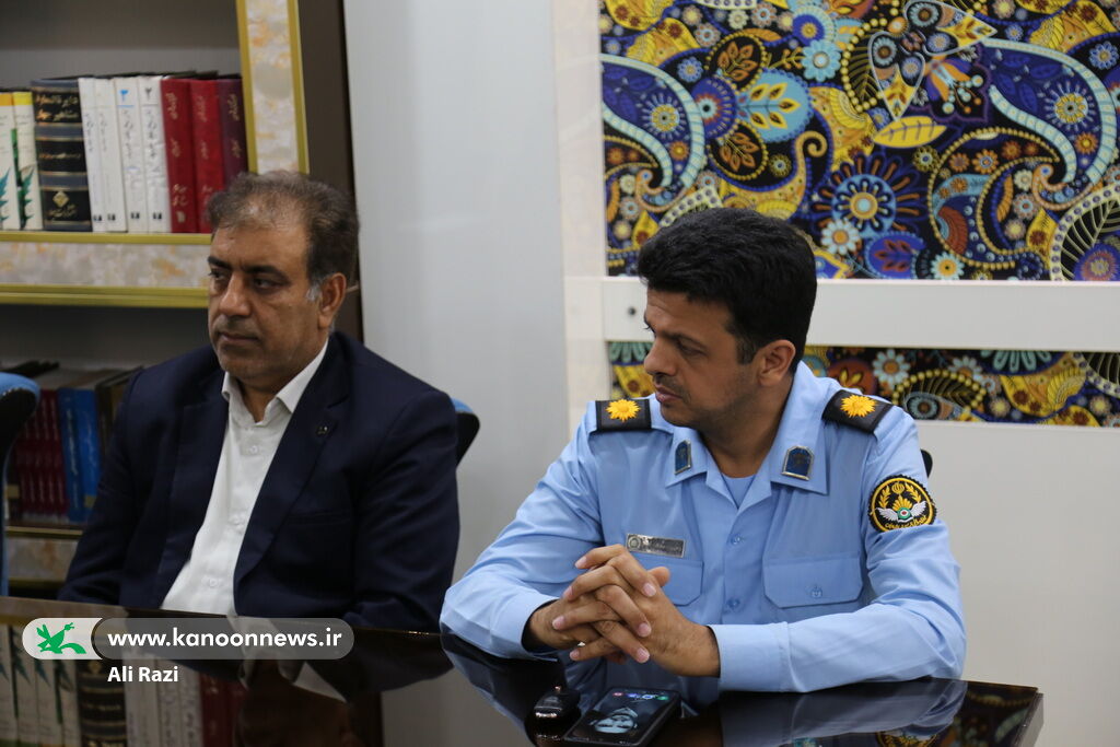 گسترش همکاری‌های فرهنگی میان کانون پرورش فکری و پایگاه ششم شکاری بوشهر