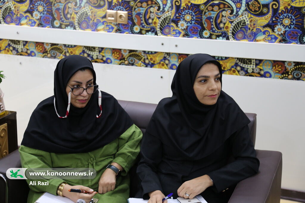 1291268-1 گسترش همکاریهای فرهنگی میان کانون پرورش فکری و پایگاه ششم شکاری بوشهر